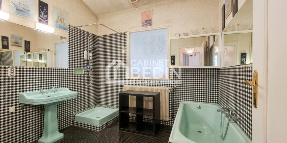 maison à VILLENAVE D ORNON (33140)